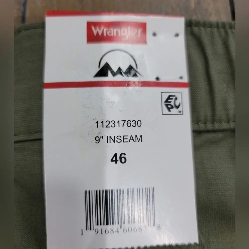 NWT Wrangler Big Men's Outdoor Seneca Short, Dusty Olive, Size 46